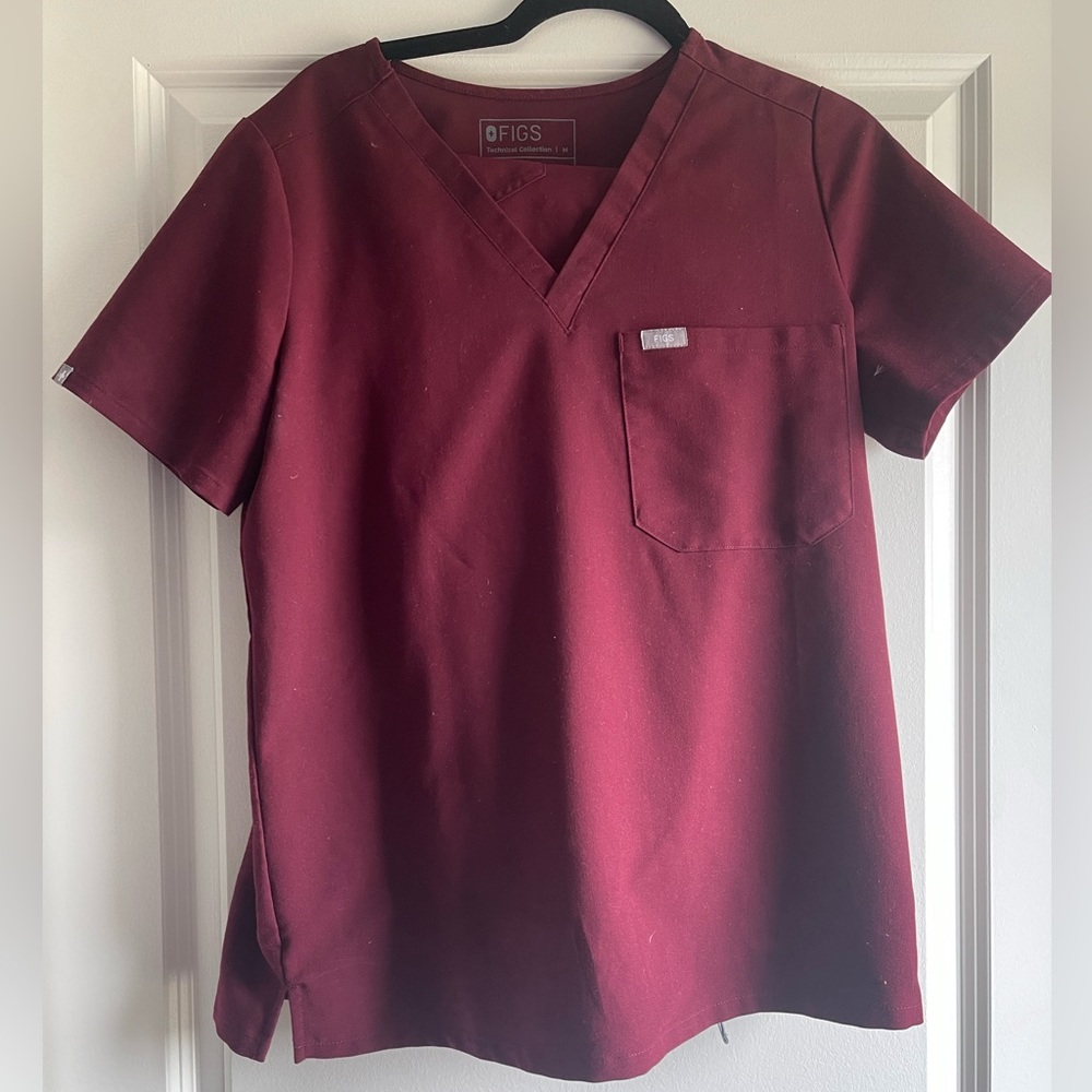 FIGS size medium Catarina top